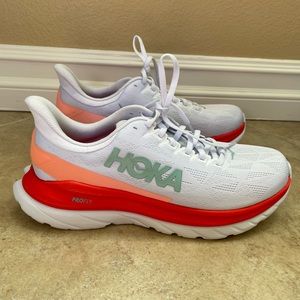 Hoka One Mach 4 NWT